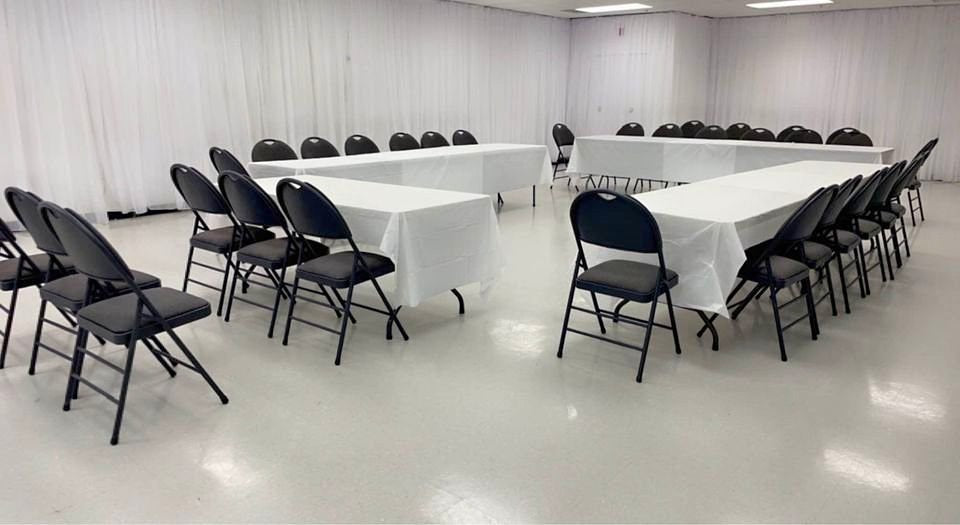 Rectangular Table Rent Measurement Location de table Rectangulaire/ Rectangular Table Rental – Mkali Moments